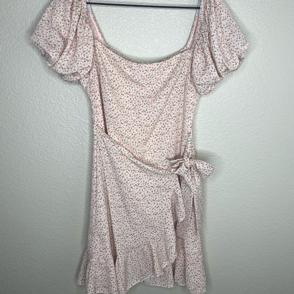 Princess Polly Annie Mini Dress in Pink / Floral / Dainty / Summer/ Size 4 Small - Picture 4 of 8